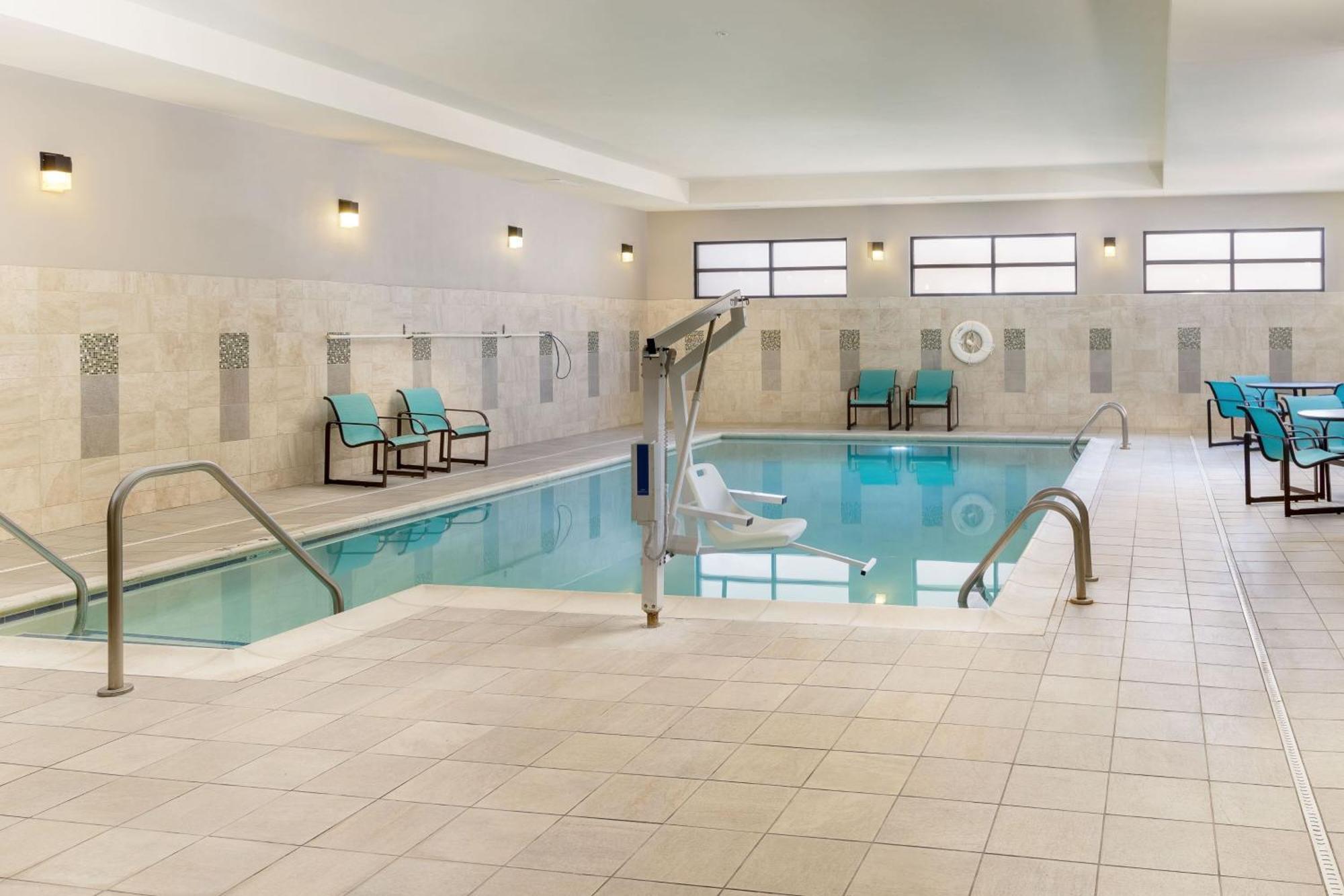 By Marriott Youngstown Warren/niles Niles