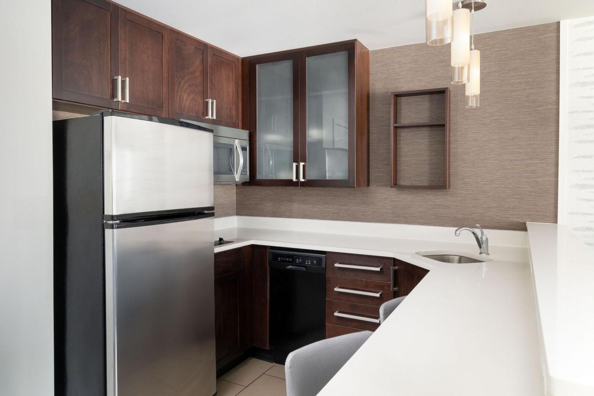 By Marriott Youngstown Warren/niles 3* Niles