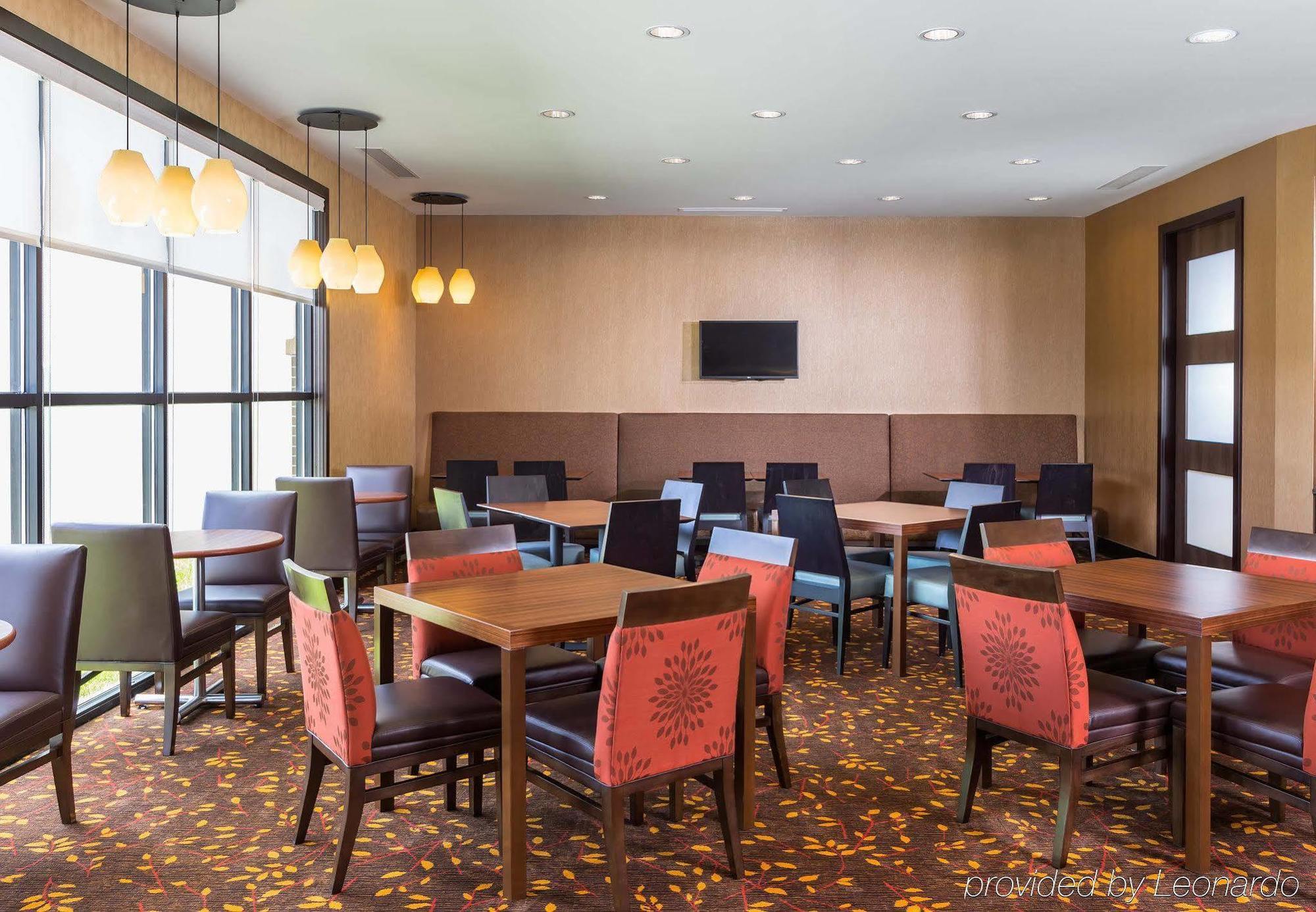 Hotel By Marriott Youngstown Warren/niles